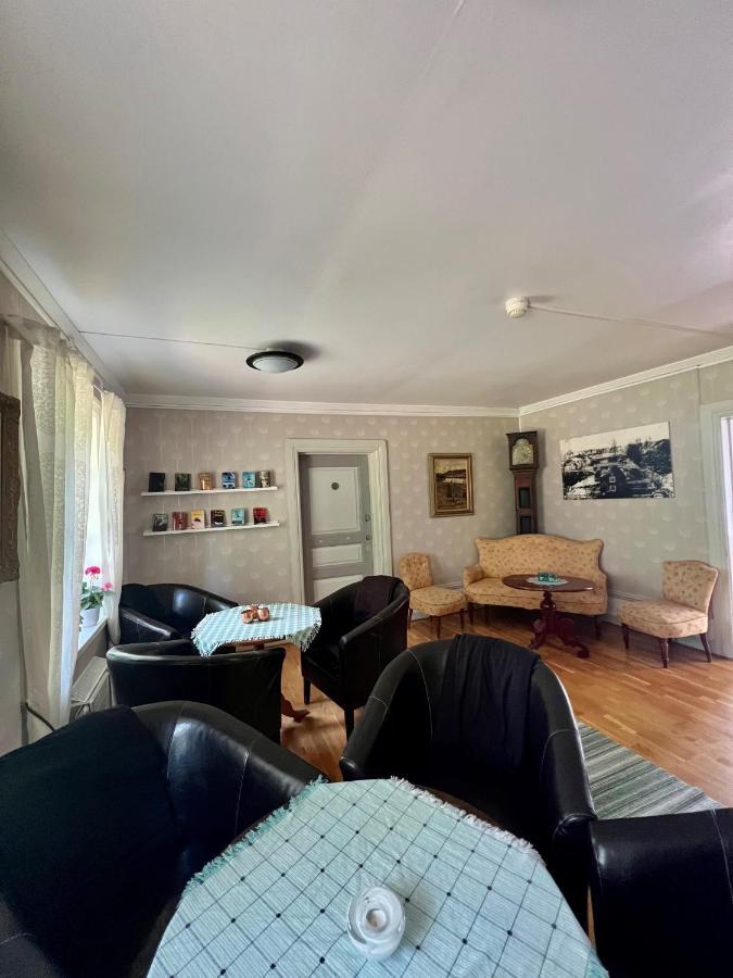 Linneryd Stf Korroe Gardshotell - B&B מראה חיצוני תמונה